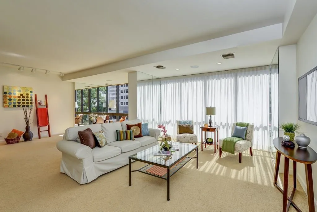 145 15th Street Ne Unit 406, Atlanta, Georgia 30309, 2 Bedrooms Bedrooms, ,2 BathroomsBathrooms,Residential,Sold,145 15th Street Ne Unit 406,5751257