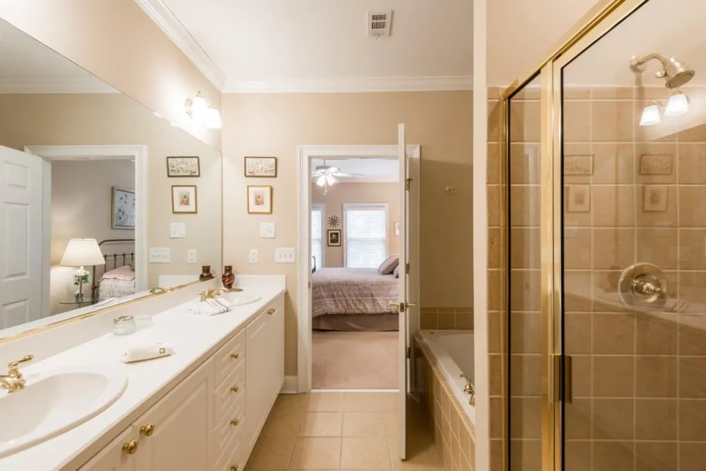 5415 Northland Drive Unit 307, Sandy Springs, Georgia 30342, 1 Bedroom Bedrooms, ,1 BathroomBathrooms,Residential,Sold,5415 Northland Drive Unit 307,5886757