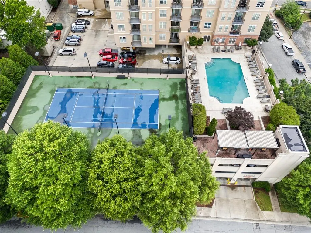 Bird's eye view of a pool area