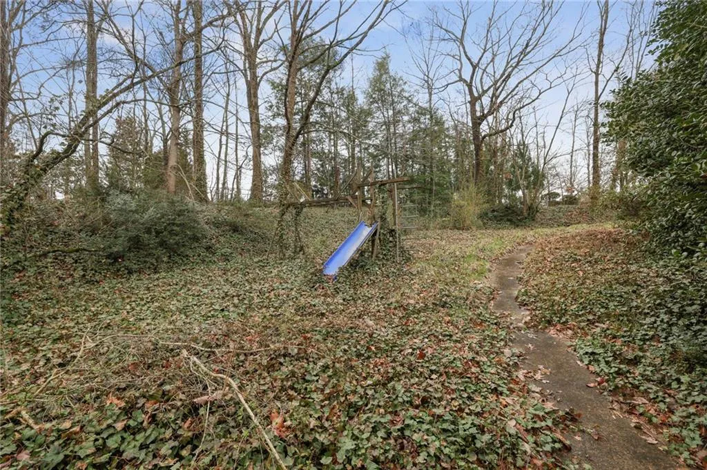 5980 Riverwood Drive, Sandy Springs, Georgia 30328, 5 Bedrooms Bedrooms, ,4 BathroomsBathrooms,Residential,Sold,5980 Riverwood Drive,7177312