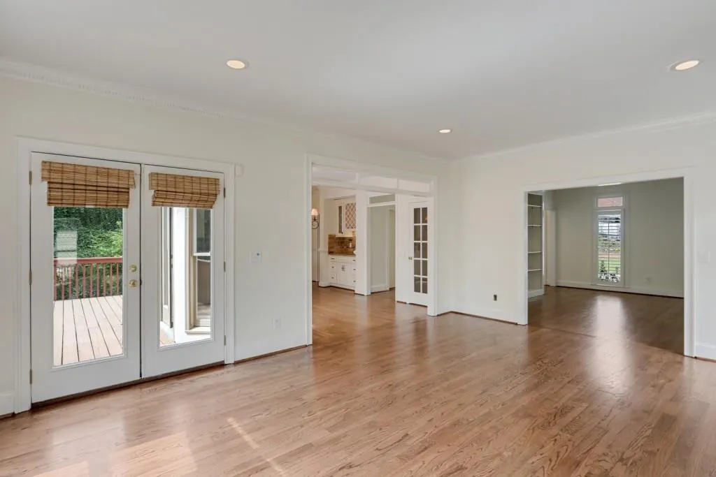 105 Barnard Place, Atlanta, Georgia 30328, 5 Bedrooms Bedrooms, ,4 BathroomsBathrooms,Residential,Sold,105 Barnard Place,6863054