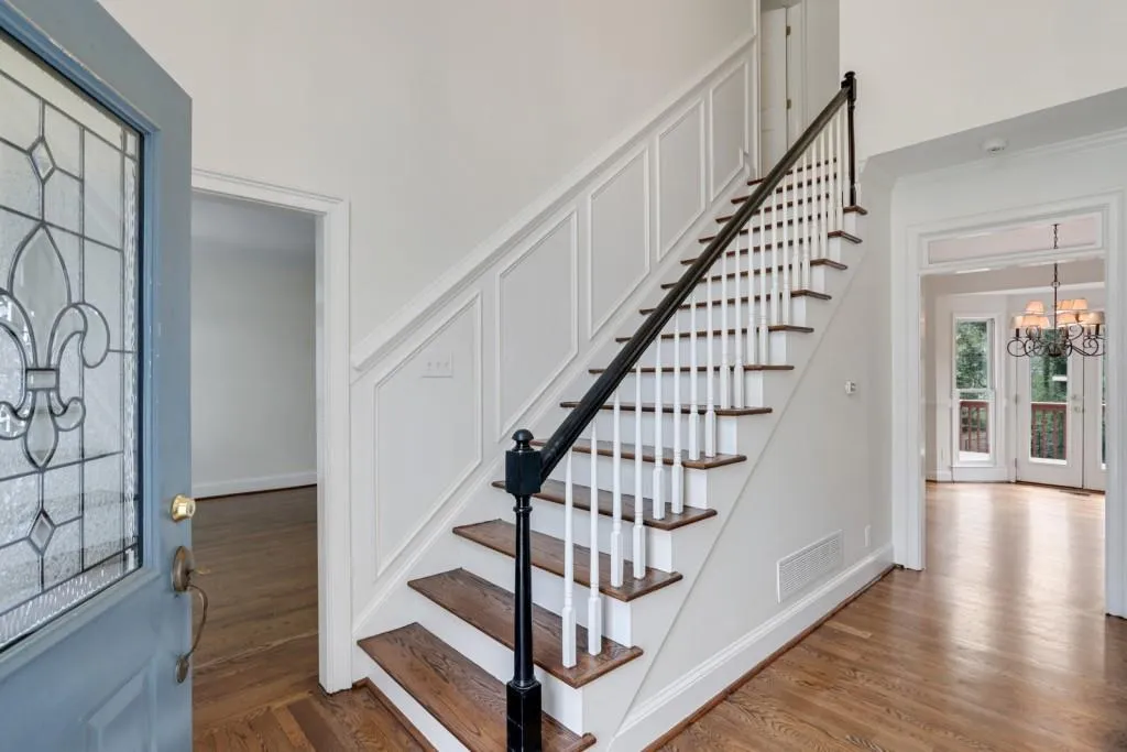 105 Barnard Place, Atlanta, Georgia 30328, 5 Bedrooms Bedrooms, ,4 BathroomsBathrooms,Residential,Sold,105 Barnard Place,6863054