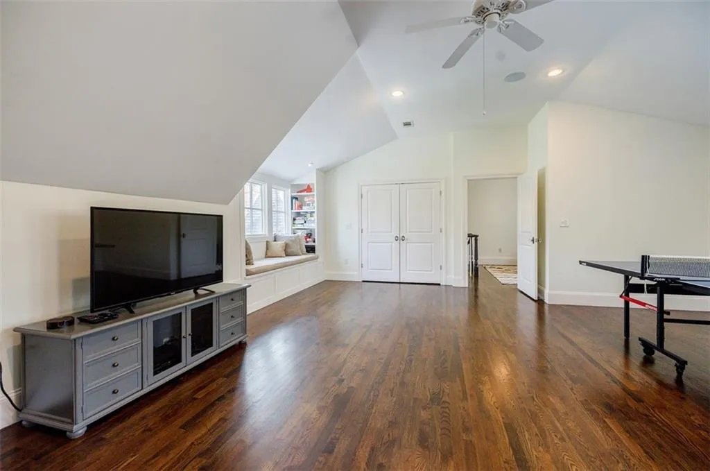 Large spacious Game Room with lots of storage space on Upper Level