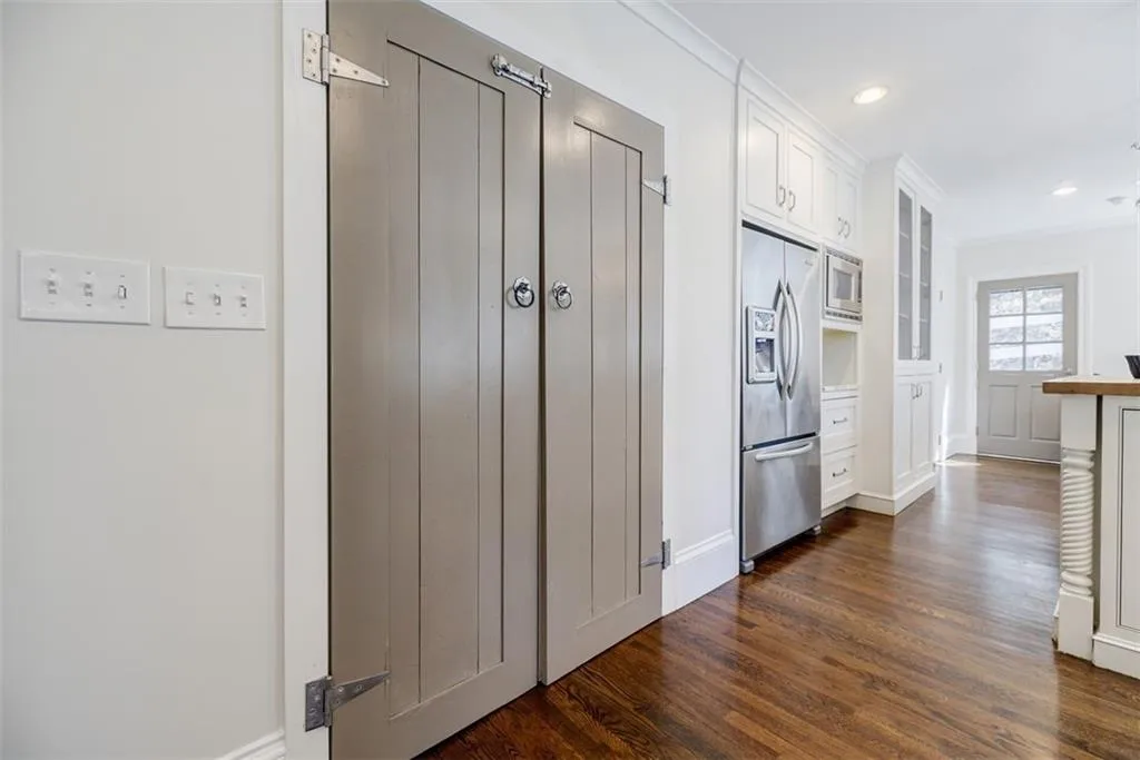 Large Walk-in Custom Barn-door pantry