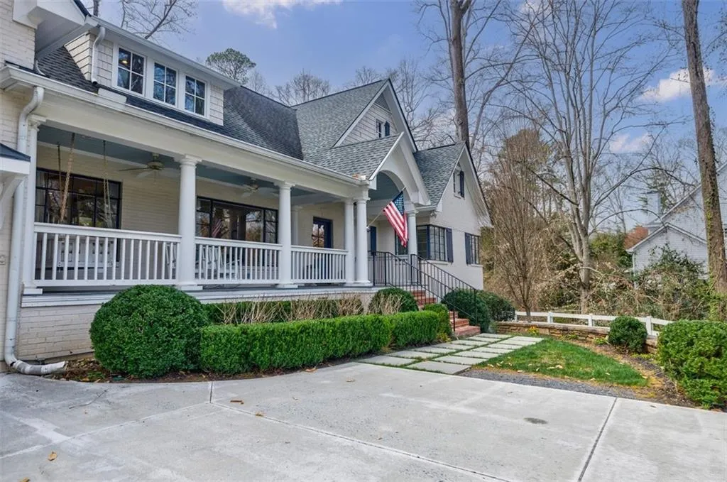 3790 Narmore Drive Ne, Atlanta, Georgia 30319, 6 Bedrooms Bedrooms, ,5 BathroomsBathrooms,Residential,For Sale,3790 Narmore Drive Ne,7544178