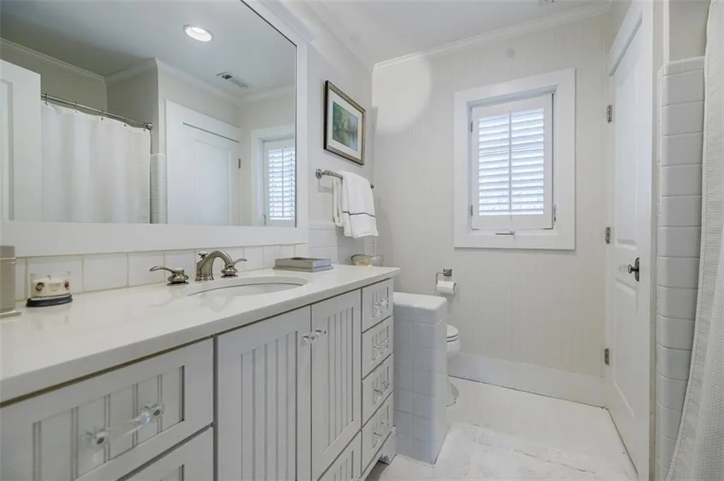 Guest Bathroom on Main