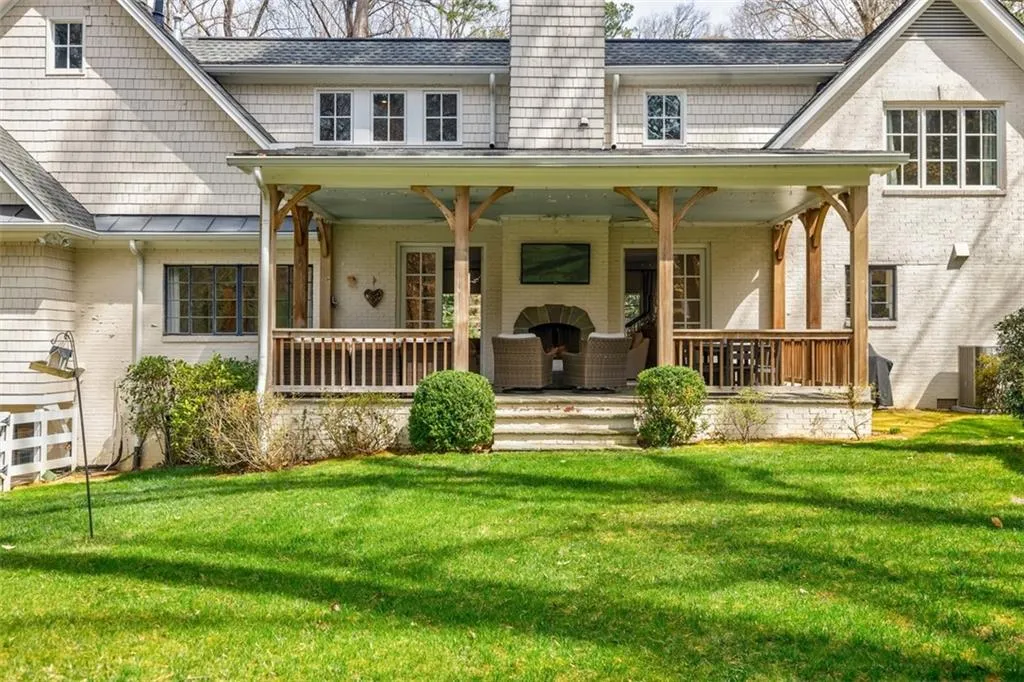 3790 Narmore Drive Ne, Atlanta, Georgia 30319, 6 Bedrooms Bedrooms, ,5 BathroomsBathrooms,Residential,For Sale,3790 Narmore Drive Ne,7544178