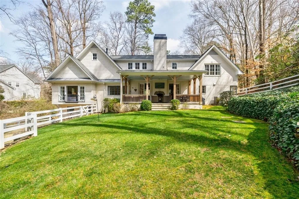 3790 Narmore Drive Ne, Atlanta, Georgia 30319, 6 Bedrooms Bedrooms, ,5 BathroomsBathrooms,Residential,For Sale,3790 Narmore Drive Ne,7544178