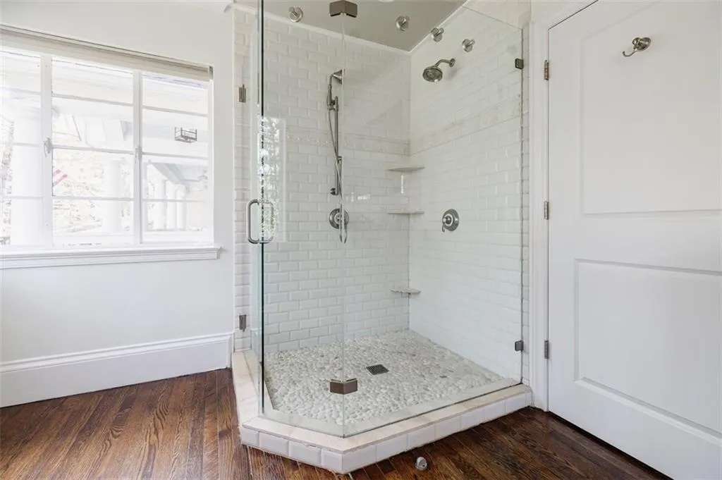 Closeup of Primary Shower