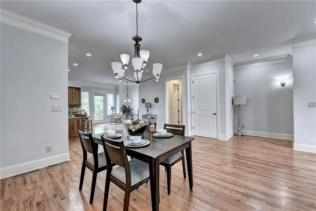 6033 City Walk Lane, Atlanta, Georgia 30328, 3 Bedrooms Bedrooms, ,3 BathroomsBathrooms,Residential,Sold,6033 City Walk Lane,6891071