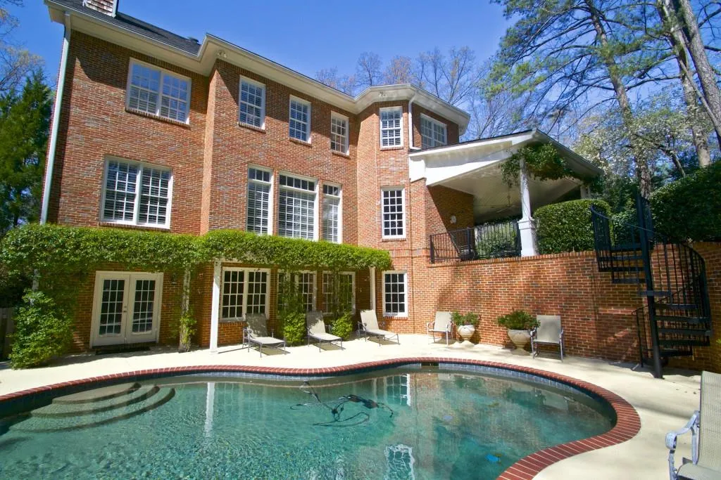 4020 Mcclatchey Circle, Atlanta, Georgia 30342, 6 Bedrooms Bedrooms, ,6 BathroomsBathrooms,Residential,Sold,4020 Mcclatchey Circle,5664535