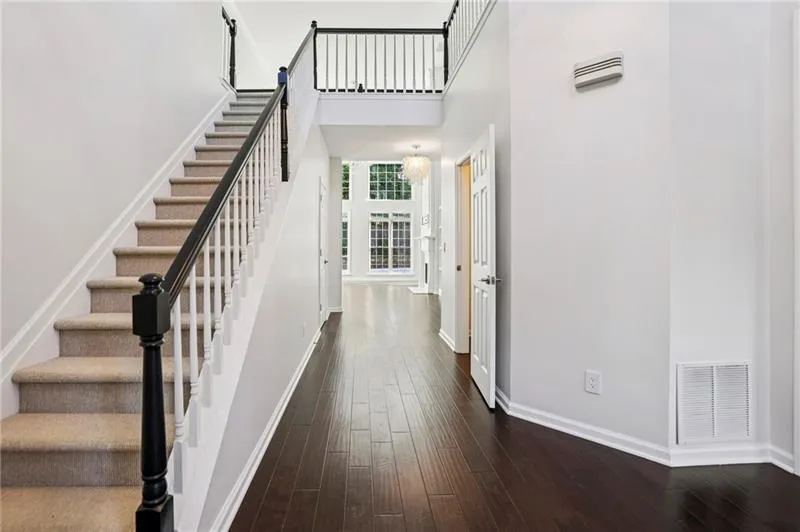 700 Orchard Court, Atlanta, Georgia 30328, 4 Bedrooms Bedrooms, ,2 BathroomsBathrooms,Residential,For Sale,700 Orchard Court,7764333