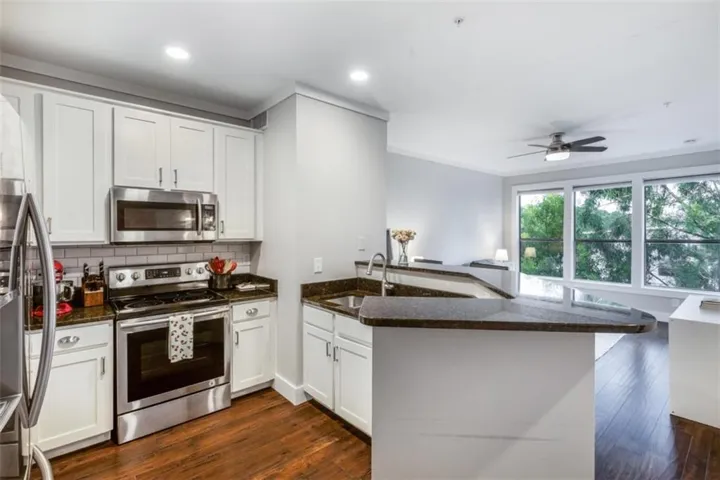821 Ralph Mcgill Boulevard Unit 2405, Atlanta, Georgia 30306