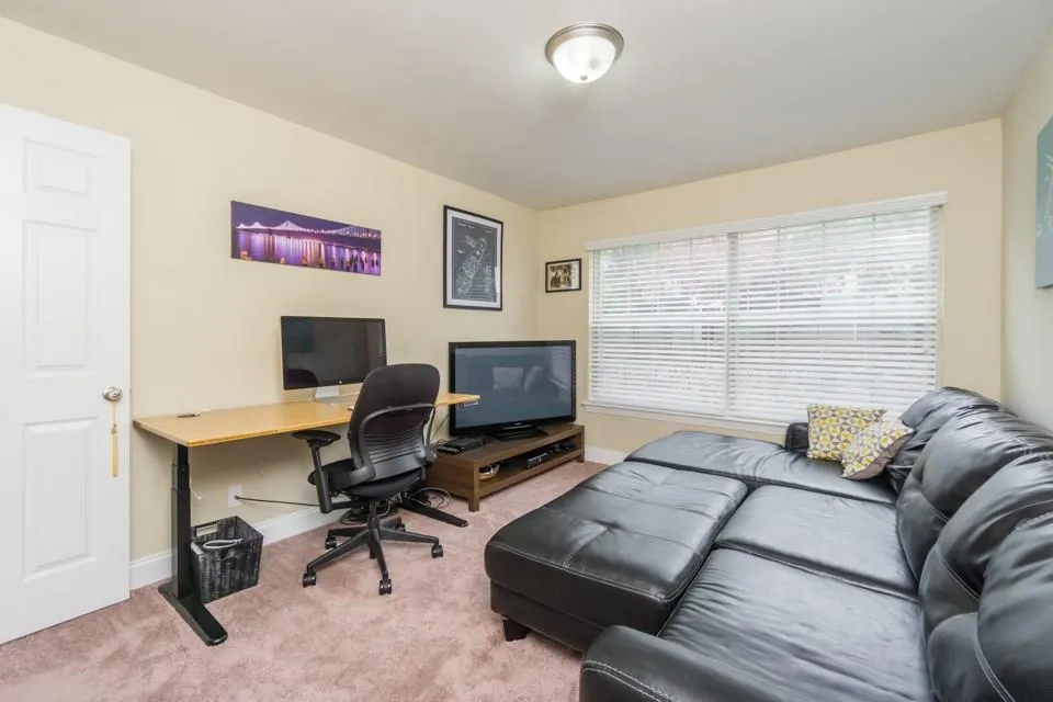 6980 Roswell Road Ne Unit O2, Atlanta, Georgia 30328, 3 Bedrooms Bedrooms, ,2 BathroomsBathrooms,Residential,Sold,6980 Roswell Road Ne Unit O2,5961287