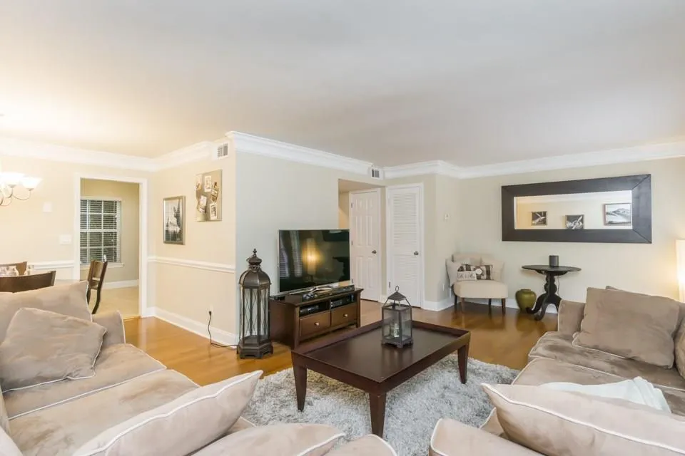 6980 Roswell Road Ne Unit O2, Atlanta, Georgia 30328, 3 Bedrooms Bedrooms, ,2 BathroomsBathrooms,Residential,Sold,6980 Roswell Road Ne Unit O2,5961287