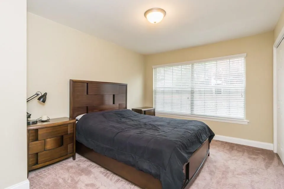 6980 Roswell Road Ne Unit O2, Atlanta, Georgia 30328, 3 Bedrooms Bedrooms, ,2 BathroomsBathrooms,Residential,Sold,6980 Roswell Road Ne Unit O2,5961287