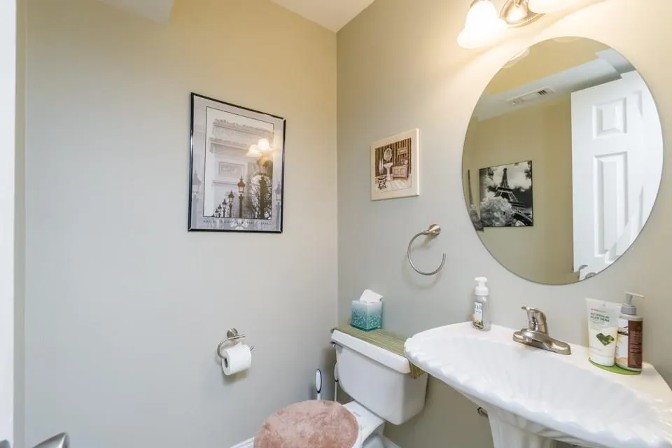 6980 Roswell Road Ne Unit O2, Atlanta, Georgia 30328, 3 Bedrooms Bedrooms, ,2 BathroomsBathrooms,Residential,Sold,6980 Roswell Road Ne Unit O2,5961287
