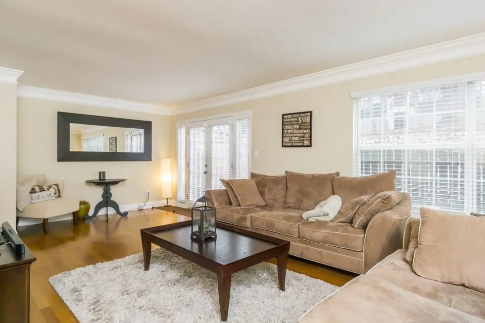 6980 Roswell Road Ne Unit O2, Atlanta, Georgia 30328, 3 Bedrooms Bedrooms, ,2 BathroomsBathrooms,Residential,Sold,6980 Roswell Road Ne Unit O2,5961287