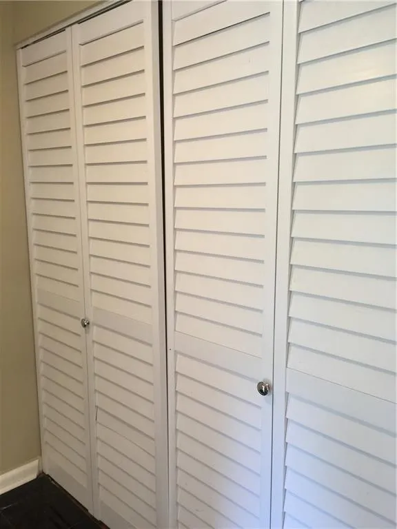 32 Dunwoody Springs Drive, Atlanta, Georgia 30328, 2 Bedrooms Bedrooms, ,2 BathroomsBathrooms,Residential,Sold,32 Dunwoody Springs Drive,6934426