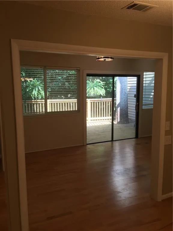 32 Dunwoody Springs Drive, Atlanta, Georgia 30328, 2 Bedrooms Bedrooms, ,2 BathroomsBathrooms,Residential,Sold,32 Dunwoody Springs Drive,6934426