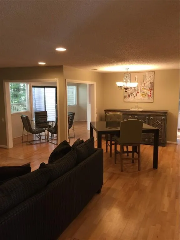 32 Dunwoody Springs Drive, Atlanta, Georgia 30328, 2 Bedrooms Bedrooms, ,2 BathroomsBathrooms,Residential,Sold,32 Dunwoody Springs Drive,6934426