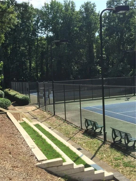 32 Dunwoody Springs Drive, Atlanta, Georgia 30328, 2 Bedrooms Bedrooms, ,2 BathroomsBathrooms,Residential,Sold,32 Dunwoody Springs Drive,6934426