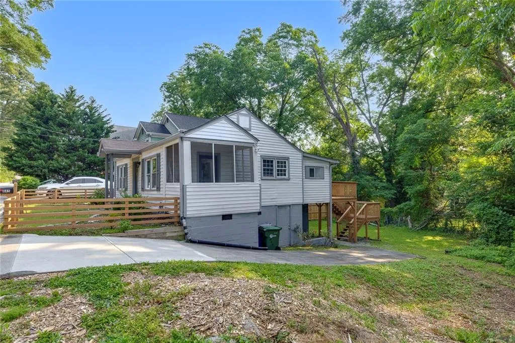 845 Oak Street Nw, Atlanta, Georgia 30318, 3 Bedrooms Bedrooms, ,2 BathroomsBathrooms,Residential,For Sale,845 Oak Street Nw,7592910