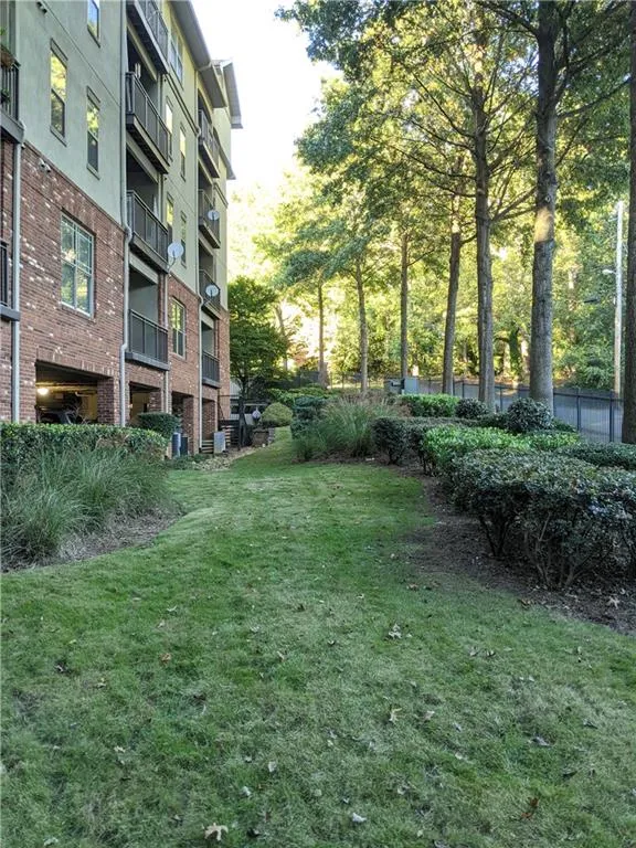 5559 Glenridge Drive Unit 2302, Sandy Springs, Georgia 30342, 2 Bedrooms Bedrooms, ,1 BathroomBathrooms,Residential,Sold,5559 Glenridge Drive Unit 2302,6794589