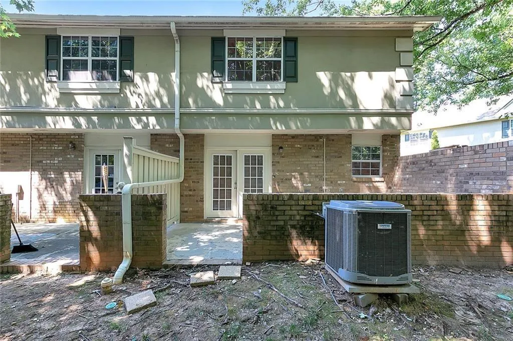 6900 Roswell Road Unit B1, Atlanta, Georgia 30328, 2 Bedrooms Bedrooms, ,2 BathroomsBathrooms,Residential,Sold,6900 Roswell Road Unit B1,6822855