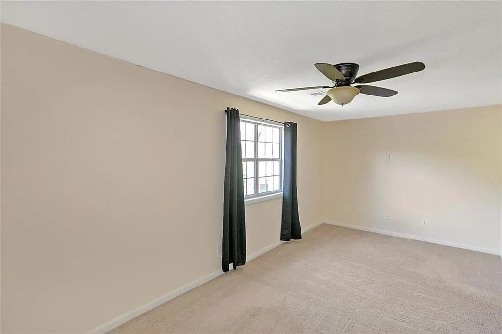 6900 Roswell Road Unit B1, Atlanta, Georgia 30328, 2 Bedrooms Bedrooms, ,2 BathroomsBathrooms,Residential,Sold,6900 Roswell Road Unit B1,6822855