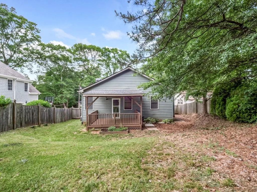 141 Spruell Springs Road, Atlanta, Georgia 30342, 3 Bedrooms Bedrooms, ,2 BathroomsBathrooms,Residential,Sold,141 Spruell Springs Road,6726534