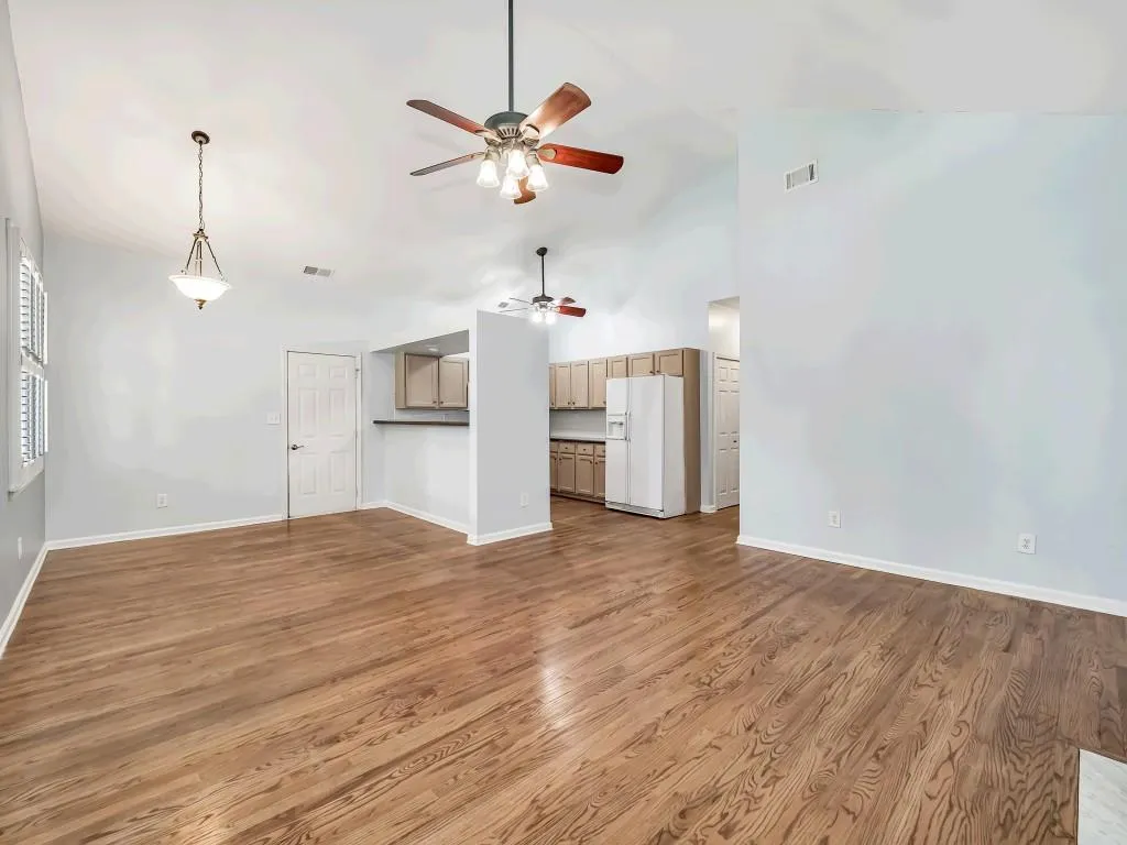 141 Spruell Springs Road, Atlanta, Georgia 30342, 3 Bedrooms Bedrooms, ,2 BathroomsBathrooms,Residential,Sold,141 Spruell Springs Road,6726534