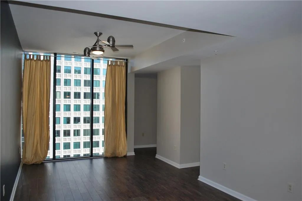 3040 Peachtree Road Nw Unit 1415, Atlanta, Georgia 30305, 1 Bedroom Bedrooms, ,1 BathroomBathrooms,Residential,Sold,3040 Peachtree Road Nw Unit 1415,5658878