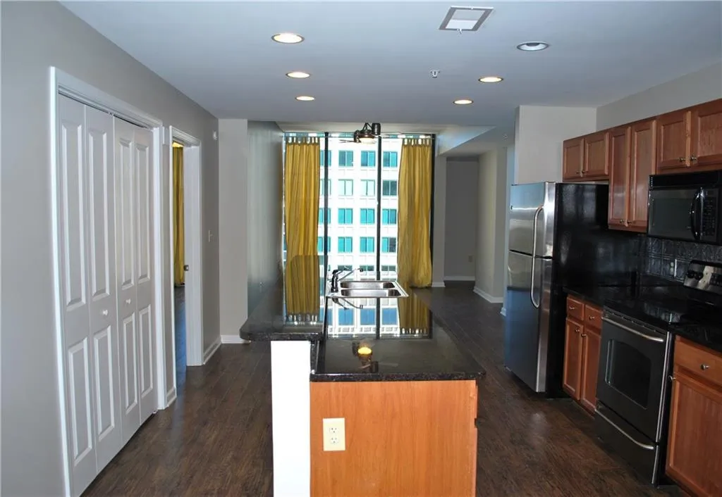 3040 Peachtree Road Nw Unit 1415, Atlanta, Georgia 30305, 1 Bedroom Bedrooms, ,1 BathroomBathrooms,Residential,Sold,3040 Peachtree Road Nw Unit 1415,5658878 3040 Peachtree Road Nw Unit 1415, Atlanta, Georgia 30305, 1 Bedroom Bedrooms, ,1 BathroomBathrooms,Residential,Sold,3040 Peachtree Road Nw Unit 1415,5658878