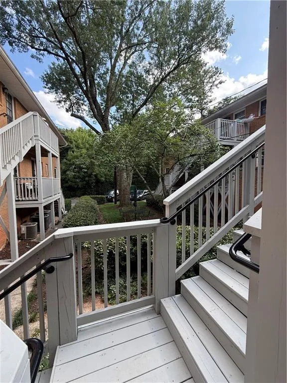3510 Roswell Road Unit H1, Atlanta, Georgia 30326, 2 Bedrooms Bedrooms, 0 ,2 BathroomsBathrooms,Residential,For Sale,3510 Roswell Road Unit H1,7794161