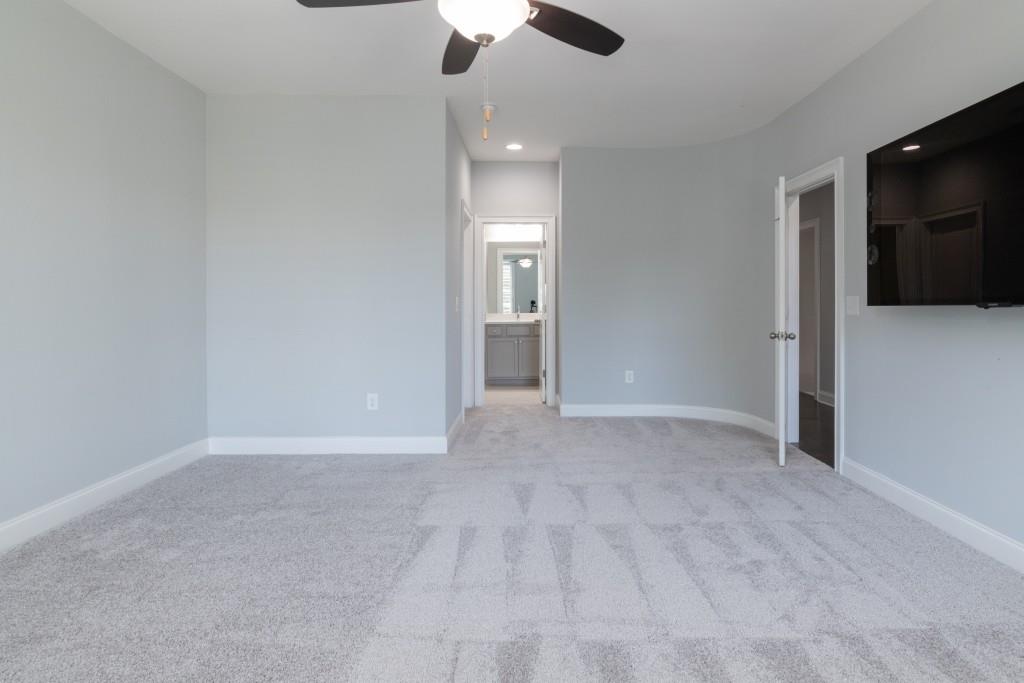 2ND FLR bedroom with ensuite full bathroom