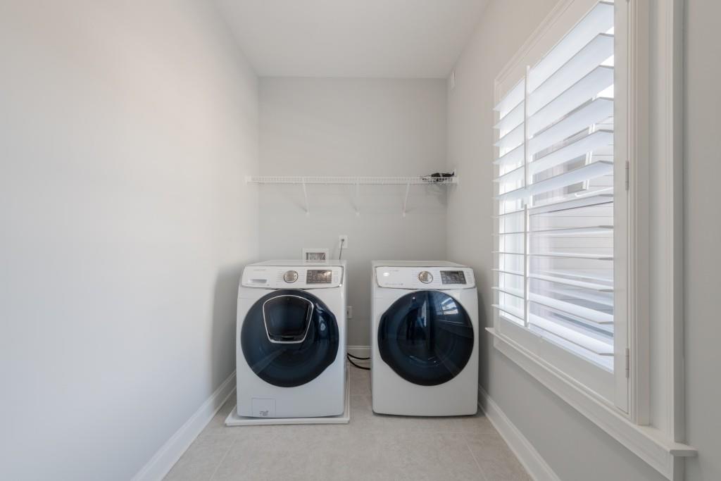 Huge Laundry Room (4TH FLR)