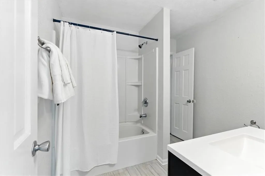 235 Winding River Drive Unit B, Atlanta, Georgia 30350, 2 Bedrooms Bedrooms, ,1 BathroomBathrooms,Residential,For Sale,235 Winding River Drive Unit B,7642740