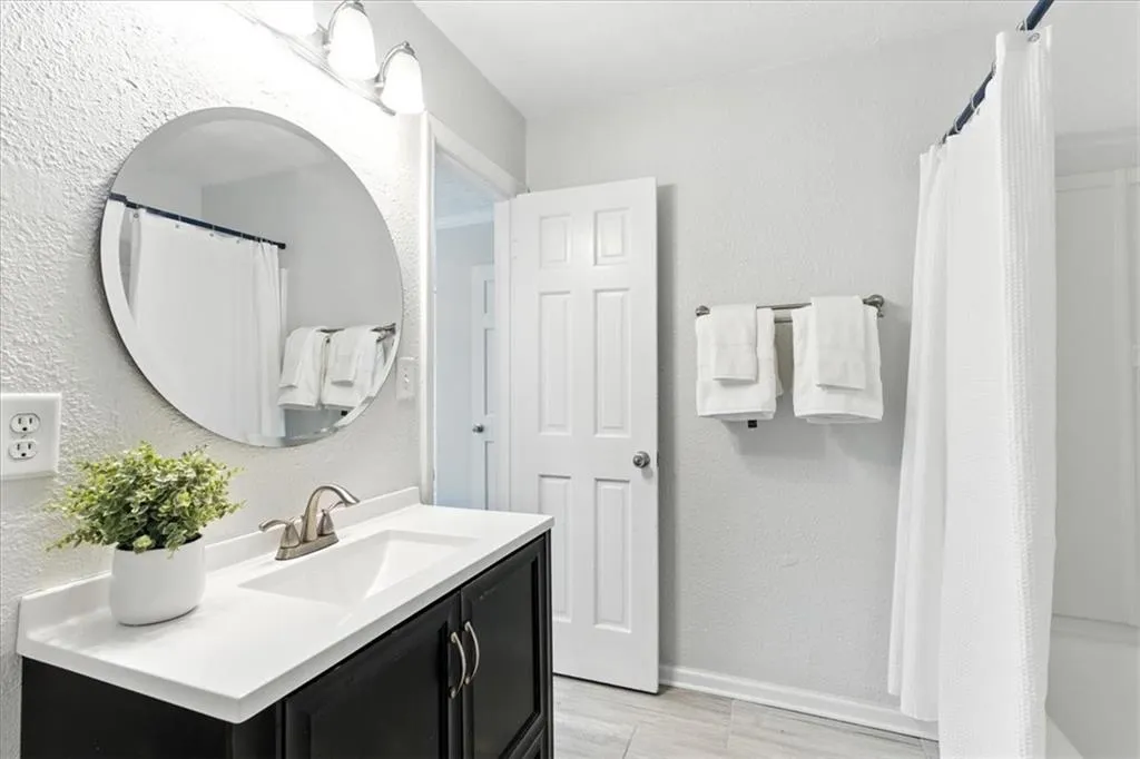 235 Winding River Drive Unit B, Atlanta, Georgia 30350, 2 Bedrooms Bedrooms, ,1 BathroomBathrooms,Residential,For Sale,235 Winding River Drive Unit B,7642740
