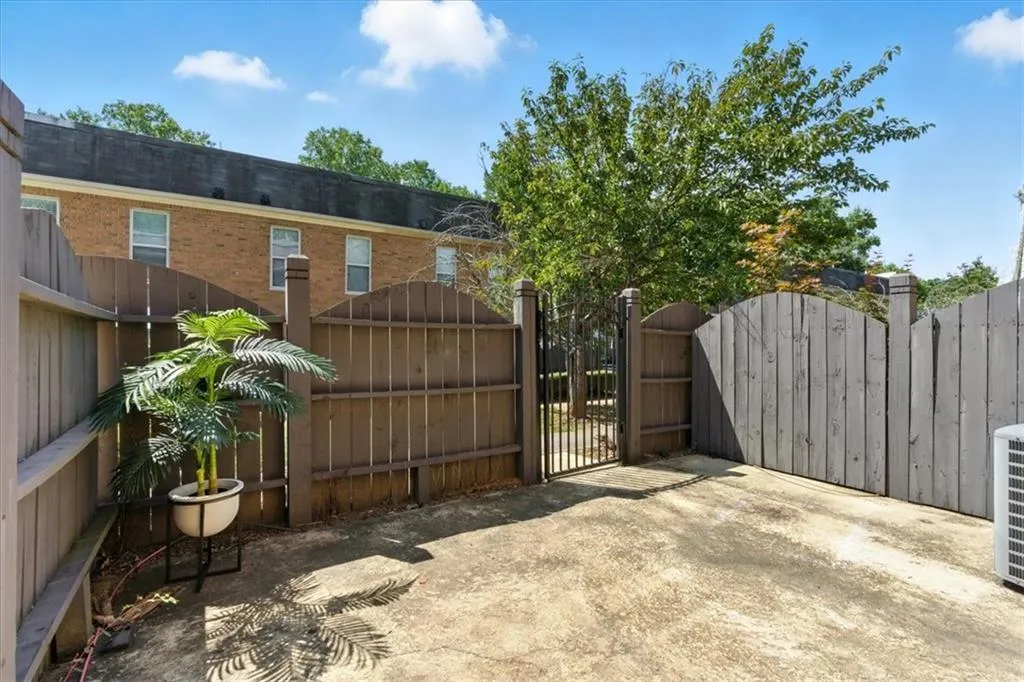 235 Winding River Drive Unit B, Atlanta, Georgia 30350, 2 Bedrooms Bedrooms, ,1 BathroomBathrooms,Residential,For Sale,235 Winding River Drive Unit B,7642740