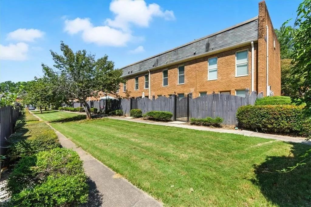 235 Winding River Drive Unit B, Atlanta, Georgia 30350, 2 Bedrooms Bedrooms, ,1 BathroomBathrooms,Residential,For Sale,235 Winding River Drive Unit B,7642740