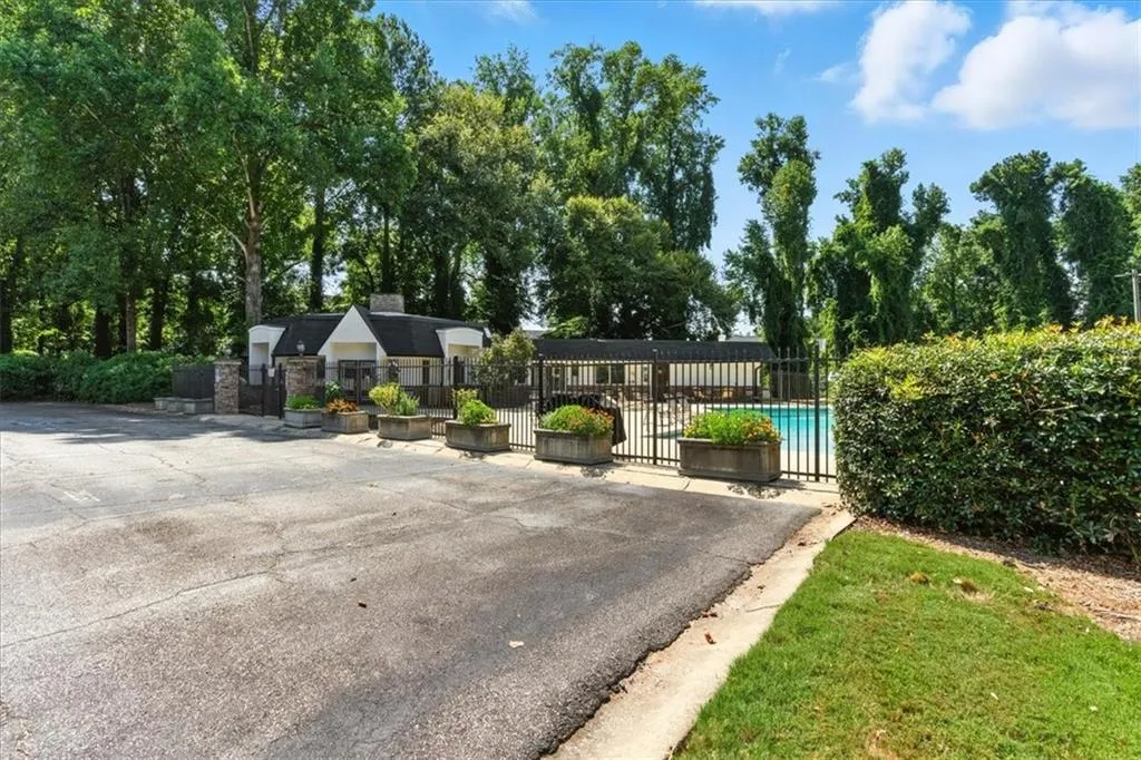 235 Winding River Drive Unit B, Atlanta, Georgia 30350, 2 Bedrooms Bedrooms, ,1 BathroomBathrooms,Residential,For Sale,235 Winding River Drive Unit B,7642740