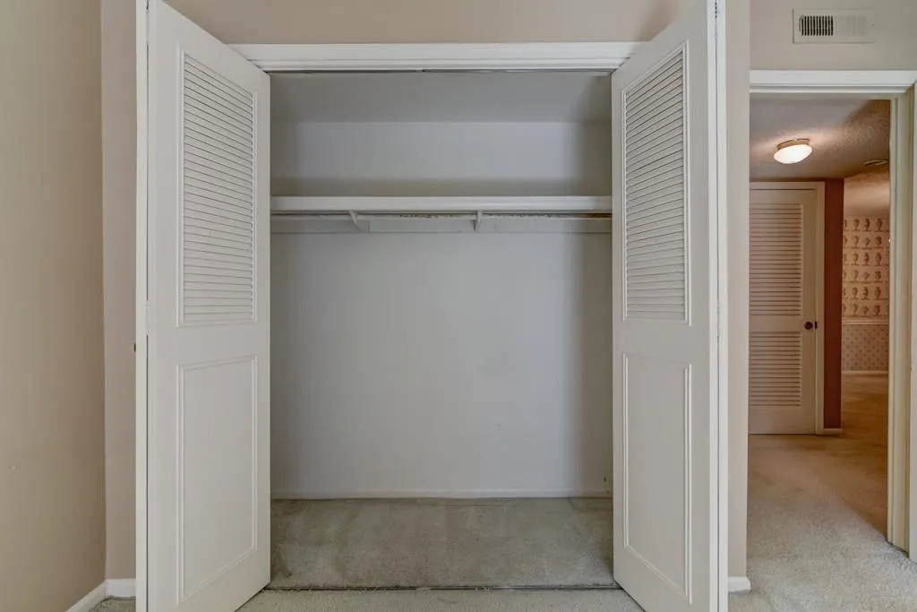 6851 Roswell Road Unit F17, Atlanta, Georgia 30328, 2 Bedrooms Bedrooms, ,2 BathroomsBathrooms,Residential,Sold,6851 Roswell Road Unit F17,5994644