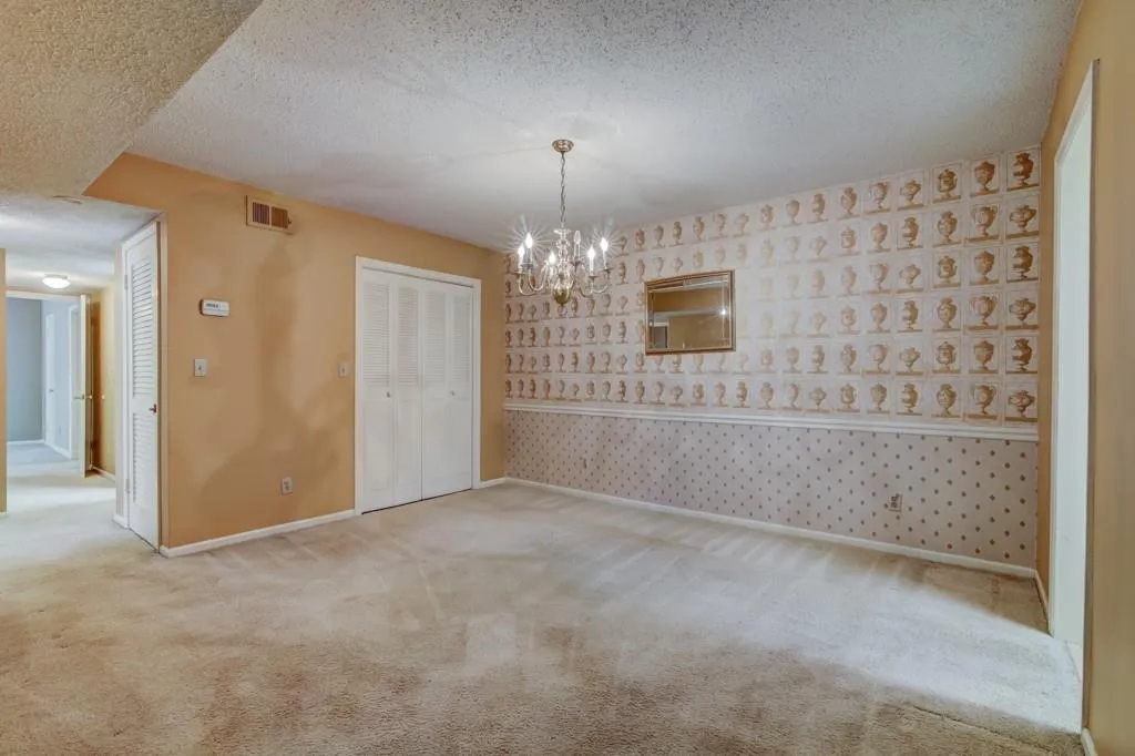 6851 Roswell Road Unit F17, Atlanta, Georgia 30328, 2 Bedrooms Bedrooms, ,2 BathroomsBathrooms,Residential,Sold,6851 Roswell Road Unit F17,5994644