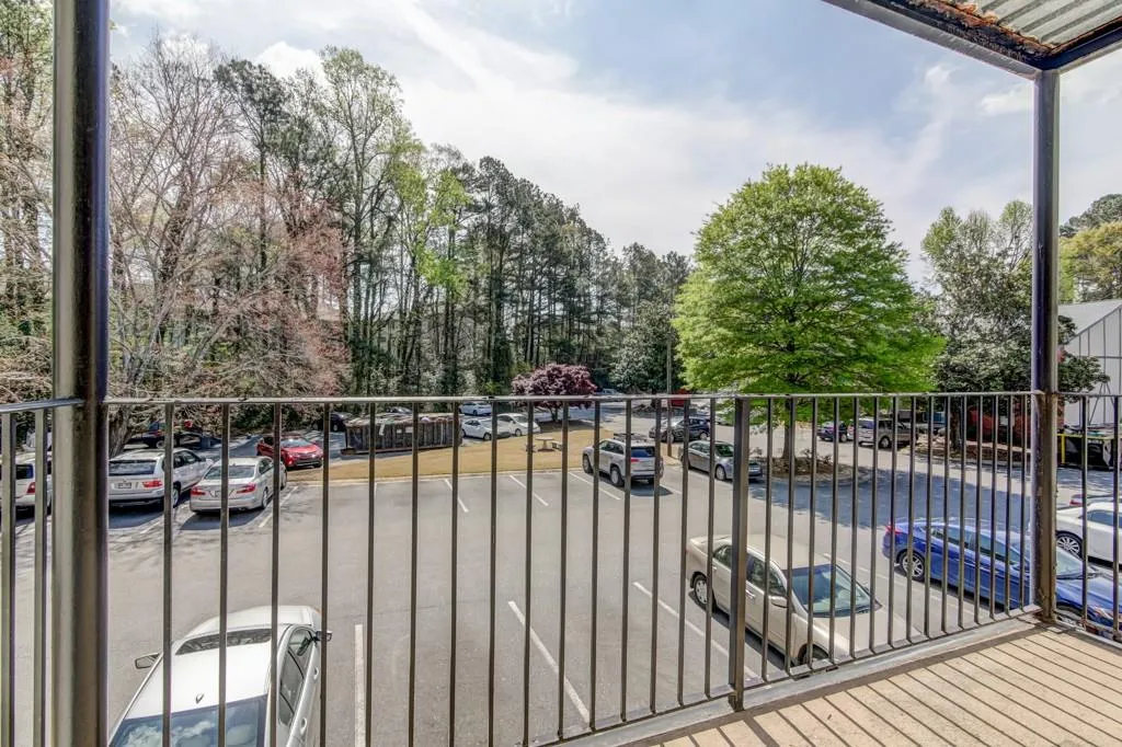 6851 Roswell Road Unit F17, Atlanta, Georgia 30328, 2 Bedrooms Bedrooms, ,2 BathroomsBathrooms,Residential,Sold,6851 Roswell Road Unit F17,5994644