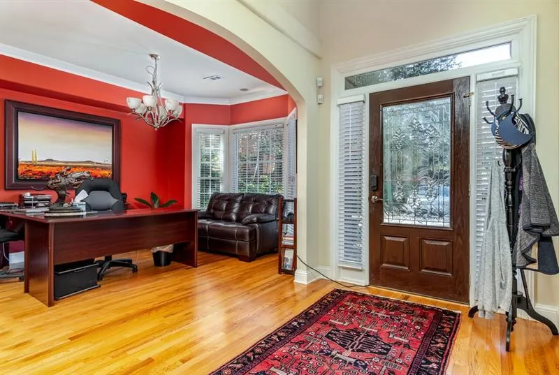 6375 Glenridge Drive Ne Unit 300, Sandy Springs, Georgia 30328, 4 Bedrooms Bedrooms, ,4 BathroomsBathrooms,Residential,Sold,6375 Glenridge Drive Ne Unit 300,6651465