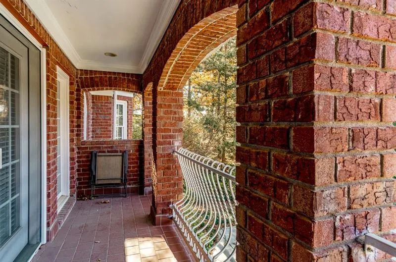 6375 Glenridge Drive Ne Unit 300, Sandy Springs, Georgia 30328, 4 Bedrooms Bedrooms, ,4 BathroomsBathrooms,Residential,Sold,6375 Glenridge Drive Ne Unit 300,6651465