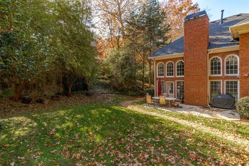 6375 Glenridge Drive Ne Unit 300, Sandy Springs, Georgia 30328, 4 Bedrooms Bedrooms, ,4 BathroomsBathrooms,Residential,Sold,6375 Glenridge Drive Ne Unit 300,6651465