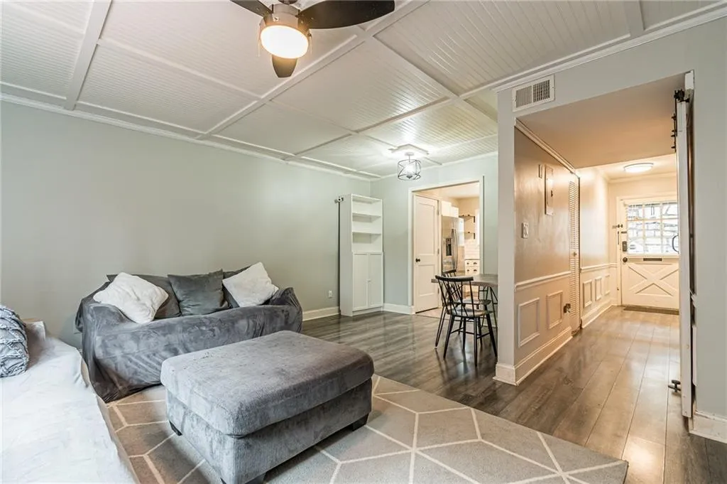 5569 Kingport Drive, Atlanta, Georgia 30342, 2 Bedrooms Bedrooms, ,1 BathroomBathrooms,Residential,Sold,5569 Kingport Drive,7269951