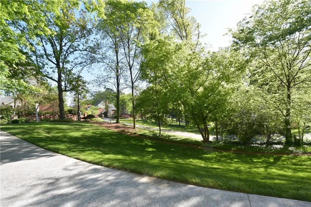 1215 Sheridan Road Ne, Atlanta, Georgia 30324, 4 Bedrooms Bedrooms, ,3 BathroomsBathrooms,Residential,Sold,1215 Sheridan Road Ne,5673494